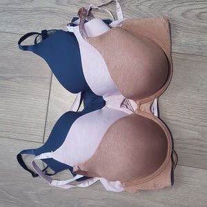 Victoria's Secret Full Coverage Lightly Lined T-Shirt Bra Bundle